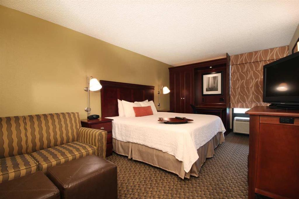 Hampton Inn College Station-Near Texas A&M University Room photo